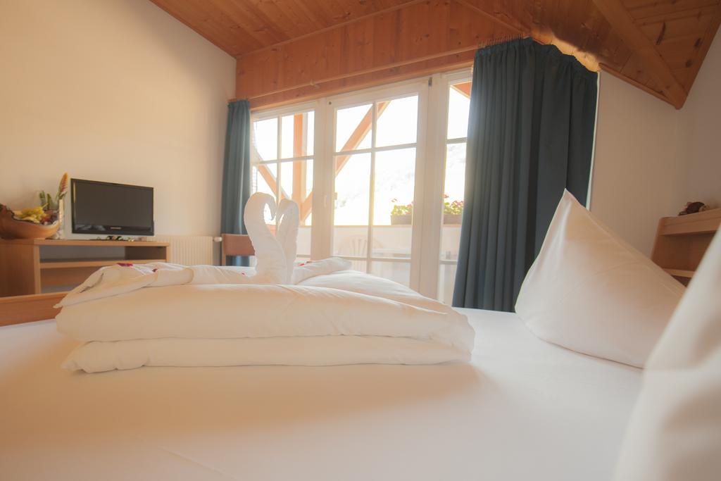 Hotel Zum Hasen 테렌토 객실 사진