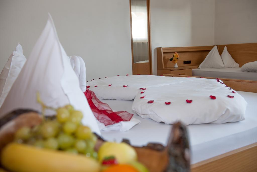 Hotel Zum Hasen 테렌토 객실 사진